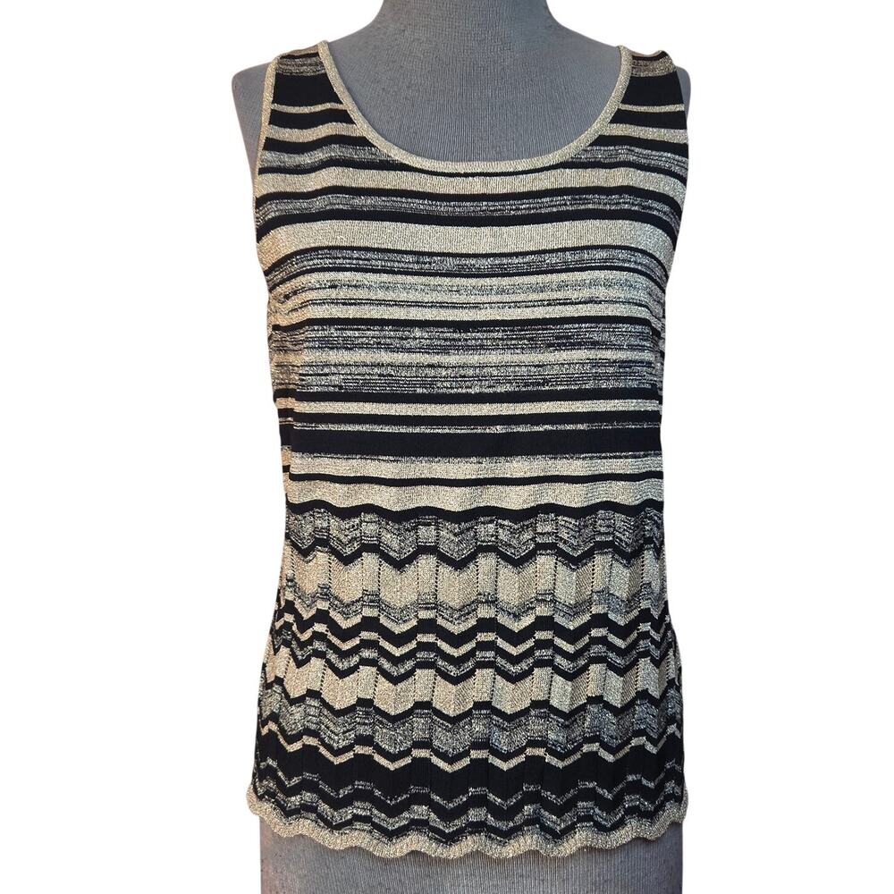 Metallic Knit Sleevless Sweater Size Medium New with Tag